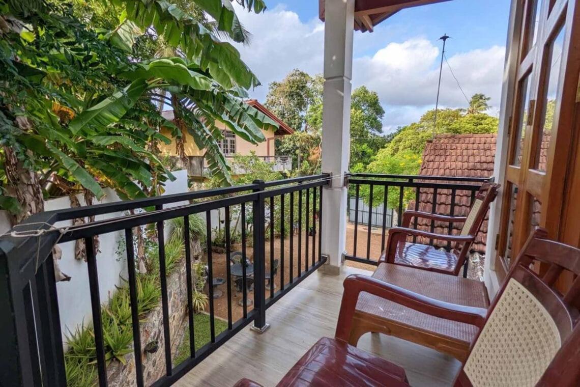 Villa Wismar ฮิกคาดูวา ภายนอก รูปภาพ